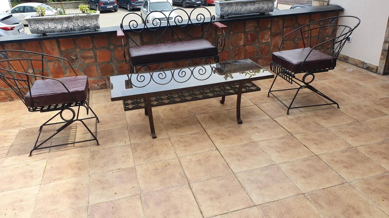 Castello Inn Smederevska Palanka Bagian luar foto