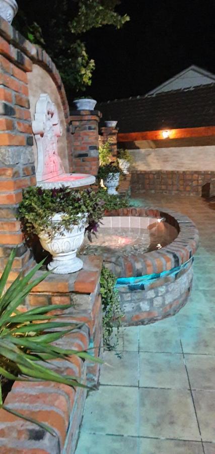 Castello Inn Smederevska Palanka Bagian luar foto